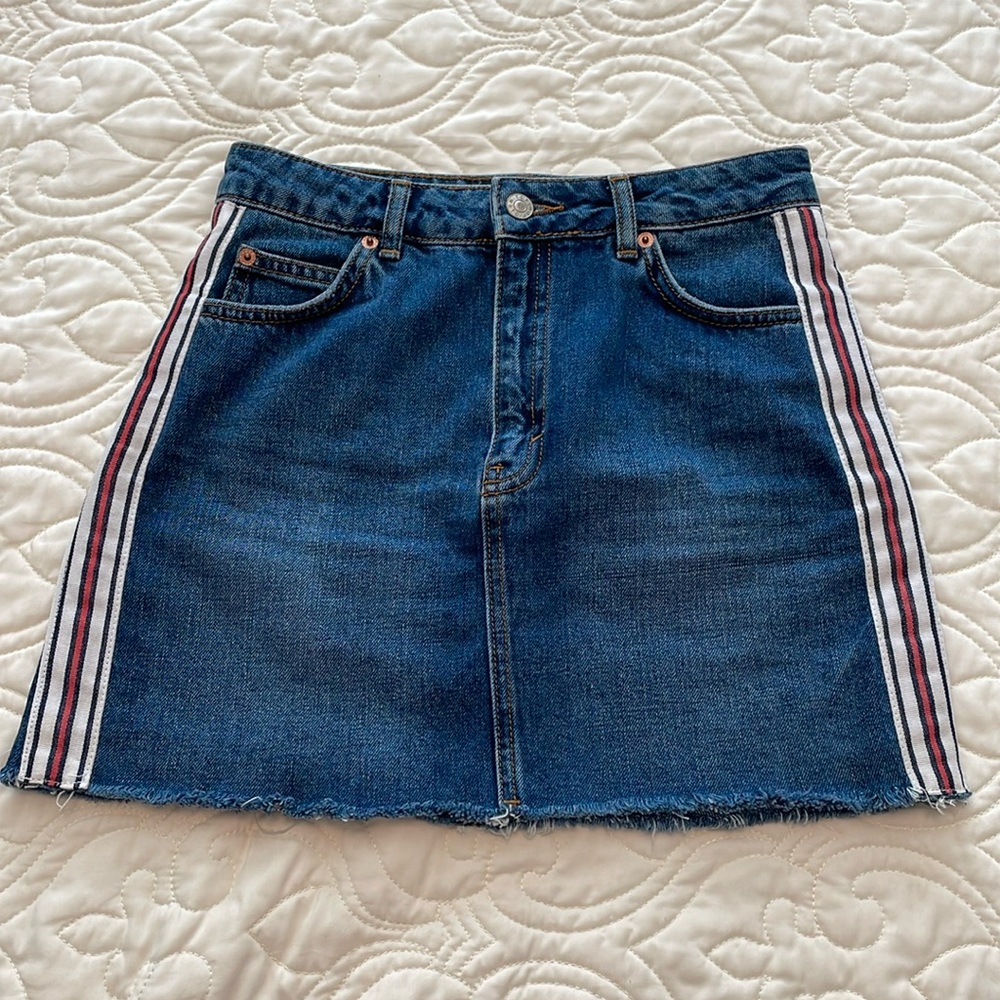 Topshop size US 2 high rise denim skirt